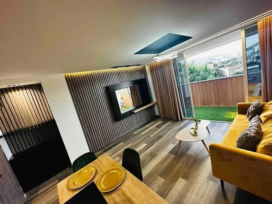 Noah Apartasuite 601 Cali
